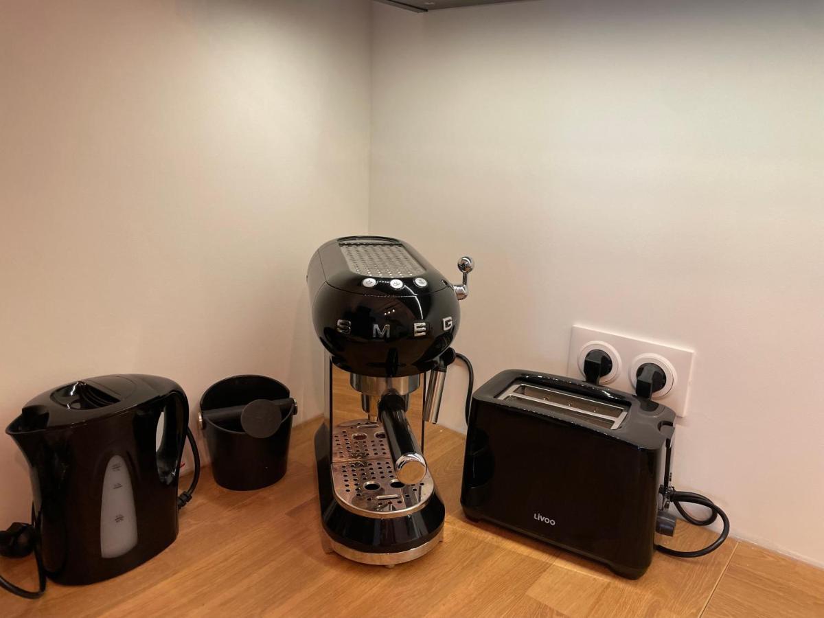 Bel Appartement Au Calme Avec Parking Ментона Экстерьер фото