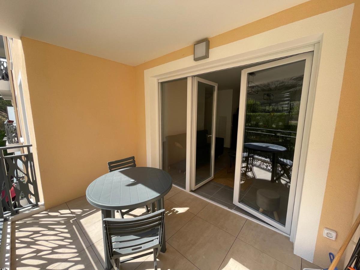 Bel Appartement Au Calme Avec Parking Ментона Экстерьер фото