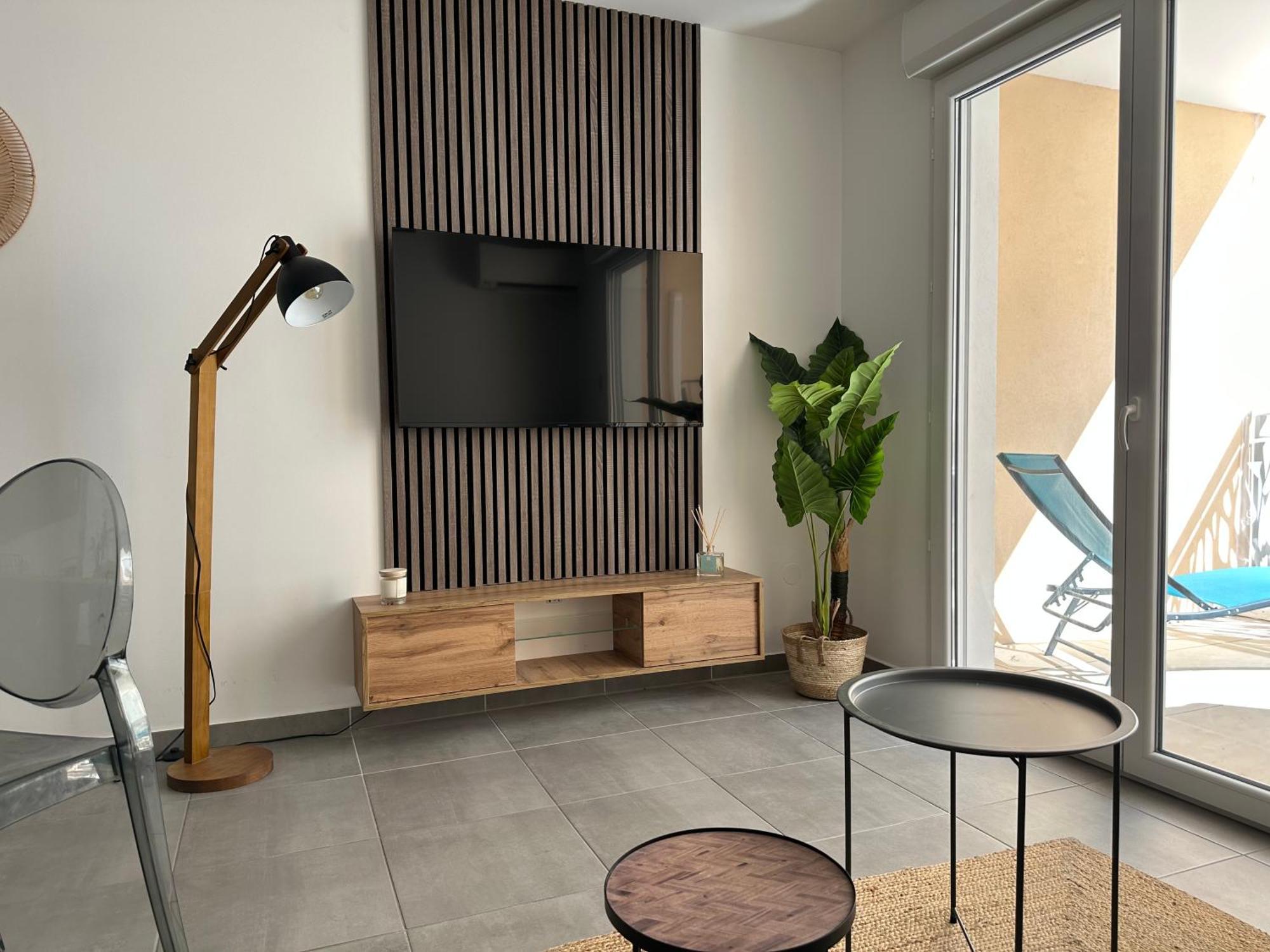 Bel Appartement Au Calme Avec Parking Ментона Экстерьер фото